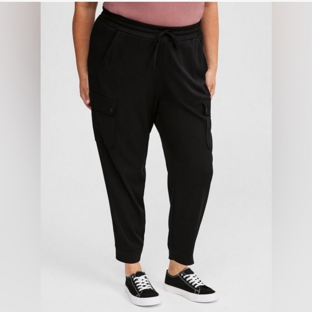Torrid Relaxed Fit Jogger Stretch Challis Cargo Pocket Size 2X - Picture 2 of 7